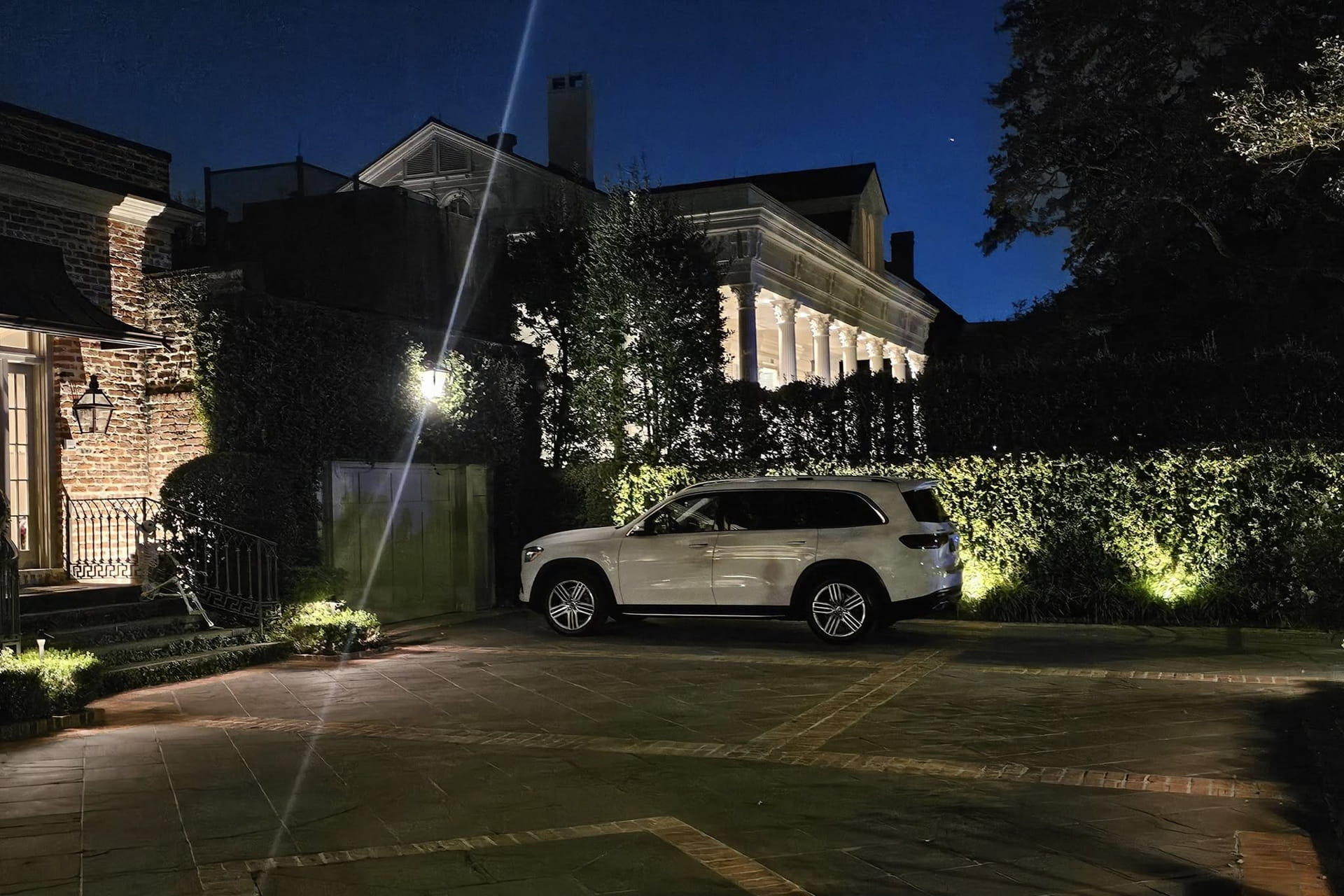 Landscape lighting for security 2