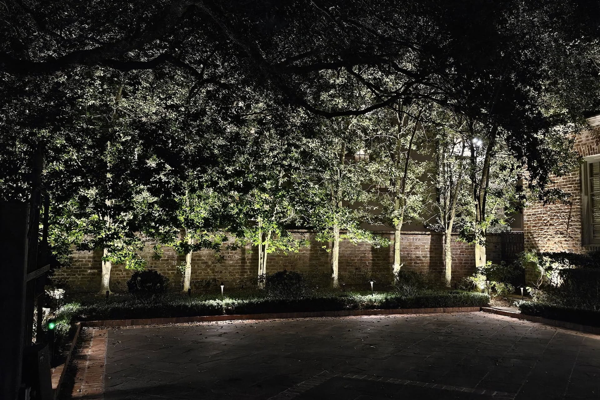 Landscape lighting for security 3