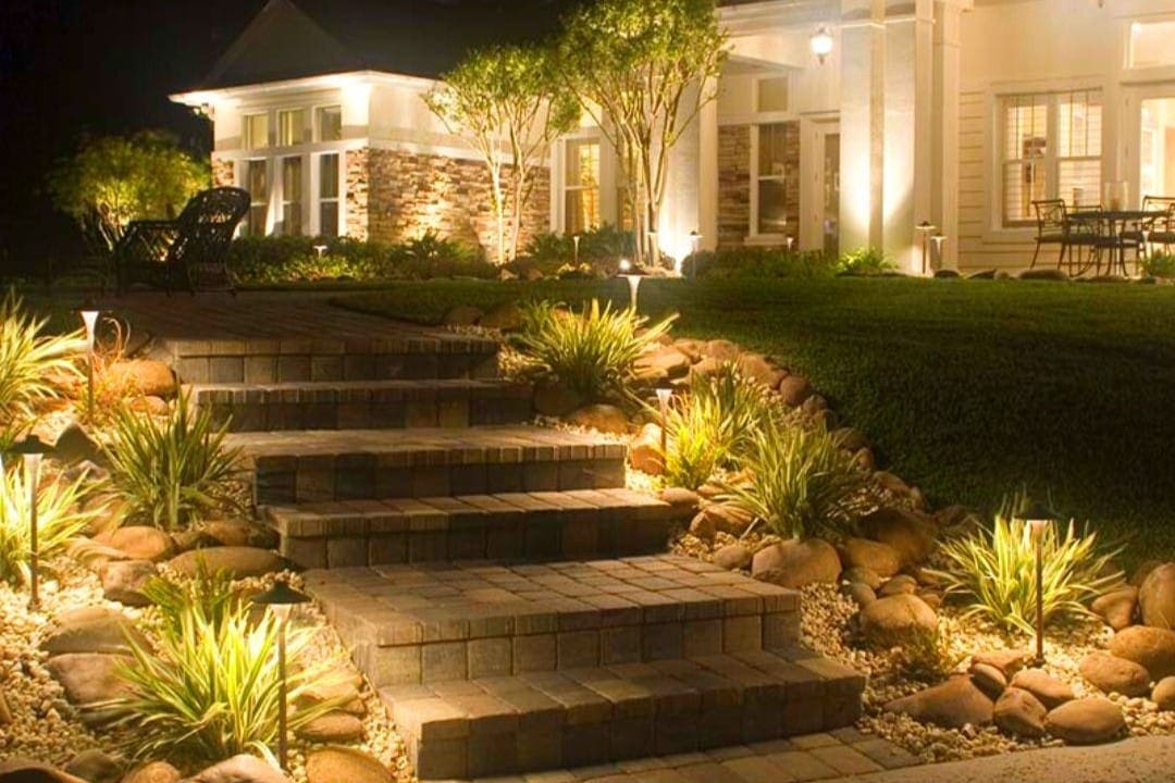 landscape lighting for pathways and steps 